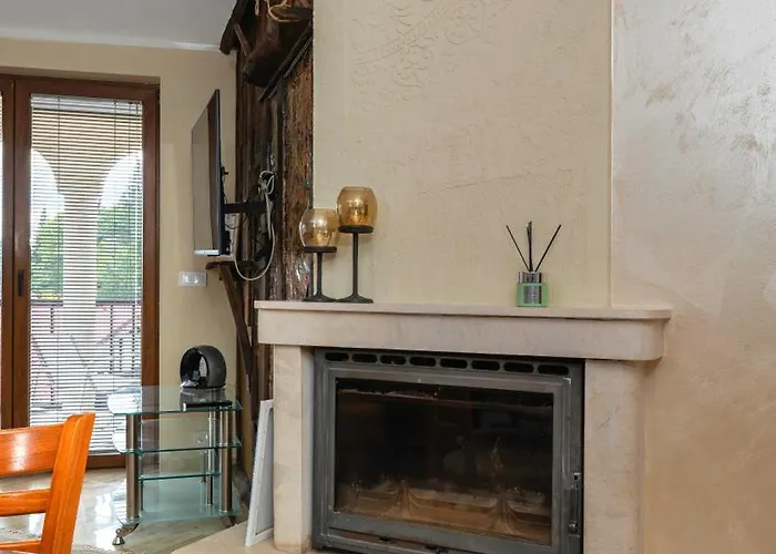 아파트 Penthouse Astralis - *